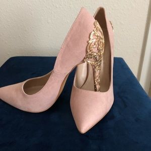 Kyra Pump in Blush, SZ 8.5